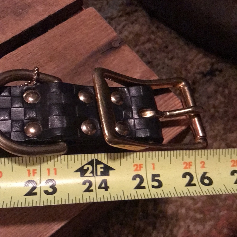 Mckenzie-Childs embossed leather L pet collar - Picture 5 of 6